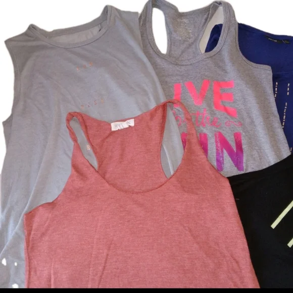 Womens 6 Pc Assorted Brands Of Tank Tops Medium - Picture 2 of 7